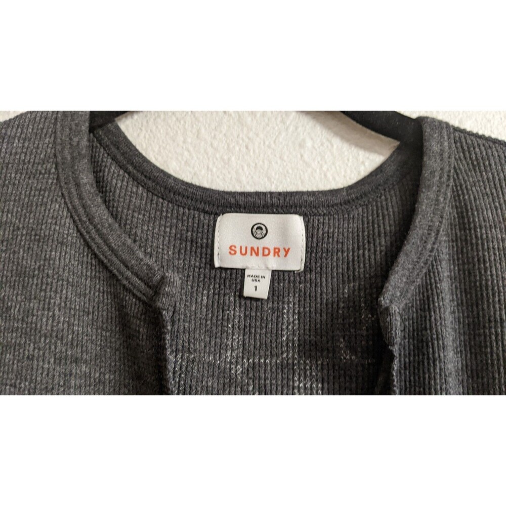 SUNDRY Charcoal Waffle Knit Graphic Long Sleeve Top  "Take it Easy" 1 or Small - Picture 5 of 10